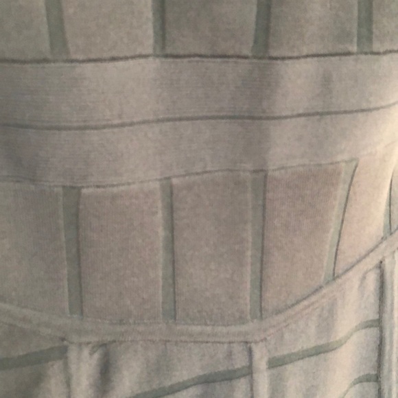 Slate sleeveless bandage dress with lace - Picture 2 of 8